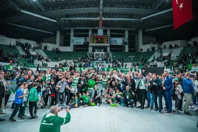 Bursaspor Fenerbah&ccedil;e'yi Devirdi !