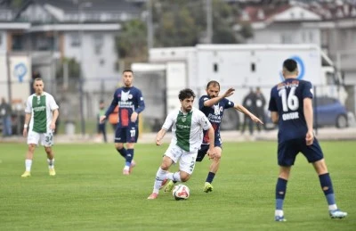 Bursaspor Fethiye'den 1 puanla d&ouml;n&uuml;yor !