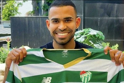Bursaspor ilk yabancı transferini duyurdu !