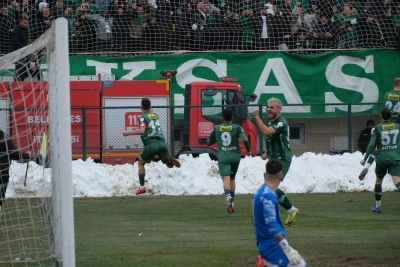 Bursaspor şampiyonluk yolunda kritik ma&ccedil;ı kazandı !