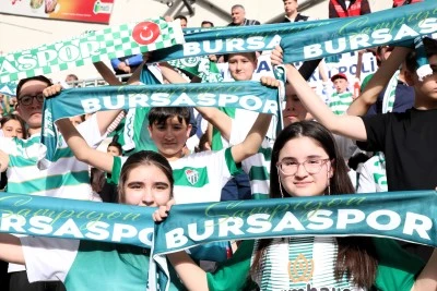 Bursaspor sevgisi giderek b&uuml;y&uuml;yor