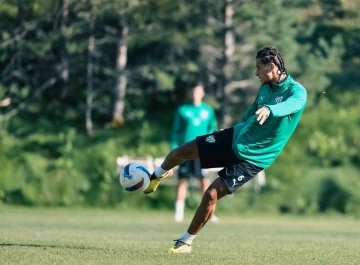 Bursaspor şut &ccedil;alıştı