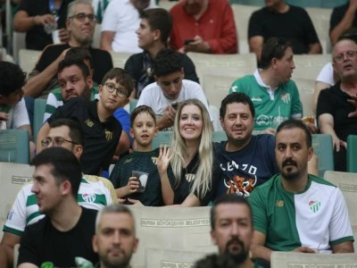 Bursaspor taraftarının b&uuml;y&uuml;k b&ouml;l&uuml;m&uuml; ailelerden oluşuyor