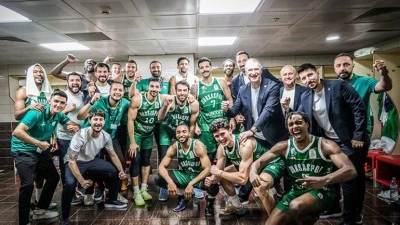 Bursaspor Trabzon'daki galibiyetle d&ouml;n&uuml;yor!