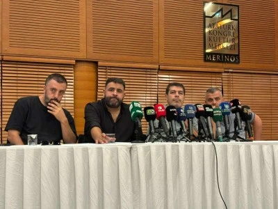 Bursaspor trib&uuml;n&uuml; toplantıda biraraya geldi!