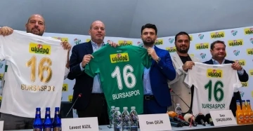 Bursaspor&rsquo;un sırt sponsoru Uludağ İ&ccedil;ecek oldu