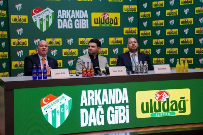 Bursaspor ve Uludağ İ&ccedil;ecek İş Birliği Yeni Sezonda da S&uuml;r&uuml;yor