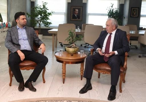 Bursaspor y&ouml;netiminden Başkan Şadi &Ouml;zdemir&rsquo;e ziyaret