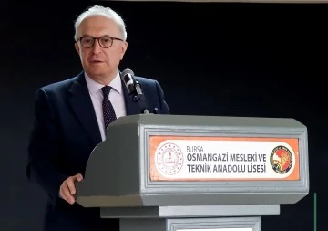 Bursa Yeşilova Holding Y&ouml;netim Kurulu Başkanı Ali İhsan Yeşilova'dan &ouml;ğrencilere tavsiyeler