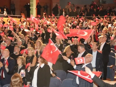 BUSADER'den Cumhuriyet'e yakışan gece