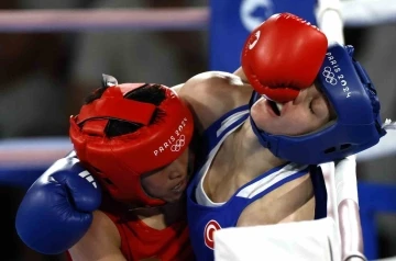 Buse Naz &Ccedil;akıroğlu g&uuml;m&uuml;ş madalya kazandı