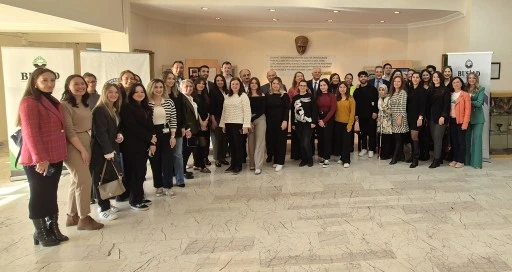 BUSİAD ve BU&Uuml; işbirliğinde İnsan Kaynaklarının Kodları Programı başladı