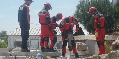 BUSKİ arama ve kurtarma ekibi akredite oldu