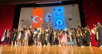 BU&Uuml; G&uuml;zel Sanatlar Fak&uuml;ltesi &ouml;ğrencileri mezun oldu