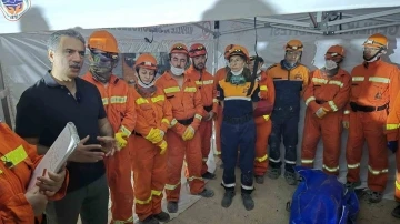 B&uuml;y&uuml;k felaketin yıld&ouml;n&uuml;m&uuml;nde nefes kesen tatbikat