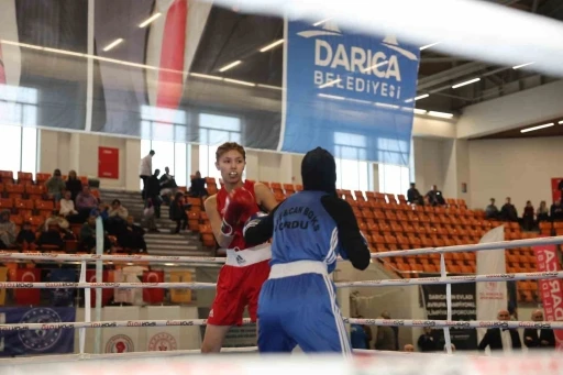 B&uuml;y&uuml;k Kadınlar T&uuml;rkiye Boks Şampiyonası başladı
