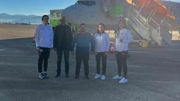 B&uuml;y&uuml;k Kadınlar T&uuml;rkiye Ferdi Boks Şampiyonasına Elazığ, 4 sporcuyla katıldı
