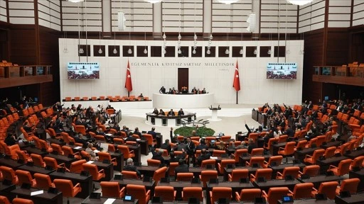 B&uuml;y&uuml;k tepki toplayan 'Etki Ajanlığı Yasası' yeniden d&uuml;zenlenecek