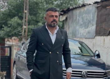 B&uuml;y&uuml;k&ccedil;ekmece&rsquo;de feci kaza: Otomobilin &ccedil;arptığı adam hayatını kaybetti