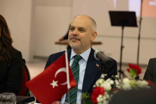 B&uuml;y&uuml;kel&ccedil;i Akif &Ccedil;ağatay Kılı&ccedil;, D&uuml;sseldorf Başkonsolosluğu&rsquo;nda STK temsilcileri ve basınla bir araya geldi
