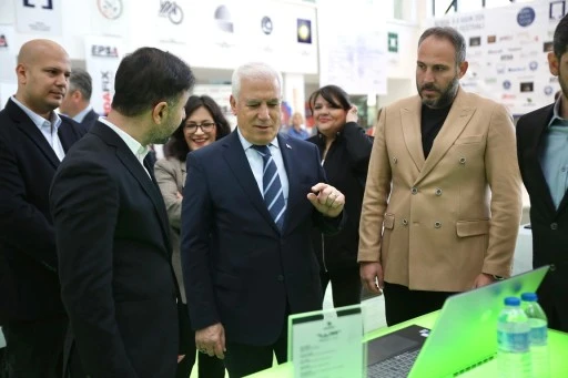 B&uuml;y&uuml;kşehir Belediye Başkanı Mustafa Bozbey: Bursa&rsquo;da değişim başlamıştır