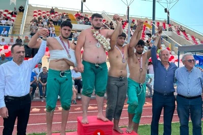 B&uuml;y&uuml;kşehir Belediyesporlu g&uuml;reş&ccedil;ilerden 8 madalya, 2 kupa!