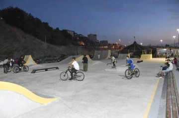 B&uuml;y&uuml;kşehir&rsquo;den, Bandırma&rsquo;ya deniz manzaralı Skate Park
