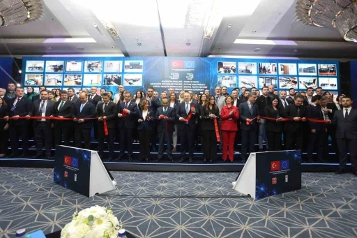 B&uuml;y&uuml;kşehir dijital gen&ccedil;lik merkezi a&ccedil;ıldı
