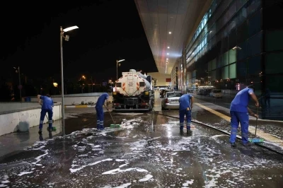 B&uuml;y&uuml;kşehir&rsquo;in &ccedil;evre bakım ve temizlik &ccedil;alışmaları hız kesmiyor
