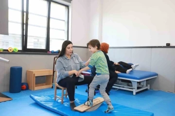 B&uuml;y&uuml;kşehir&rsquo;in Engelsiz Yaşam Merkezi&rsquo;nde y&uuml;zler g&uuml;l&uuml;yor
