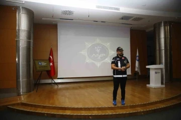 B&uuml;y&uuml;kşehir personeline uyuşturucuyla m&uuml;cadele eğitimi
