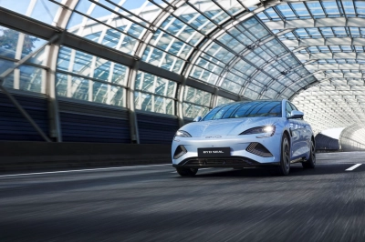 BYD&rsquo;nin Elektrikli Sportif Sedanı SEAL, 160 kW&rsquo;lık Versiyonuyla  Yollara &Ccedil;ıkıyor