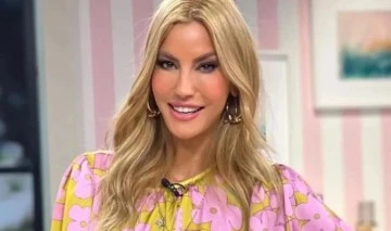 &Ccedil;ağla Şıkel, yeni sevgilisiyle objektiflere yakalandı 