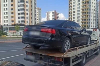 &Ccedil;akar kullanan s&uuml;r&uuml;c&uuml;ye 276 bin TL ceza
