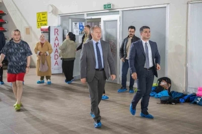 &Ccedil;akmur&rsquo;dan gen&ccedil; kula&ccedil;lara en tatlı moral
