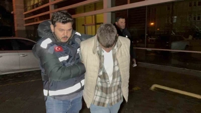 &Ccedil;aldığı motosikleti tarlaya attı