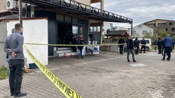 &Ccedil;alışanını başından vurarak &ouml;ld&uuml;rm&uuml;şt&uuml;, "Şakalaşıyorduk" dedi
