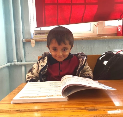 Cam kemik hastası Aziz Efe&rsquo;nin hayali ger&ccedil;ek oldu
