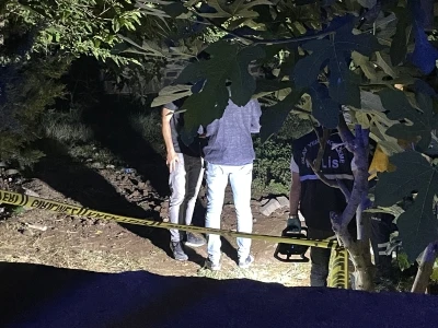 Cami bah&ccedil;esine g&ouml;m&uuml;lm&uuml;ş bebek cesedi bulundu 