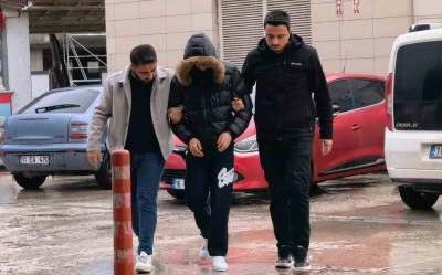 Cami i&ccedil;erisinde &ccedil;ekilen tepki &ccedil;eken video sonrası ş&uuml;pheli tutuklandı