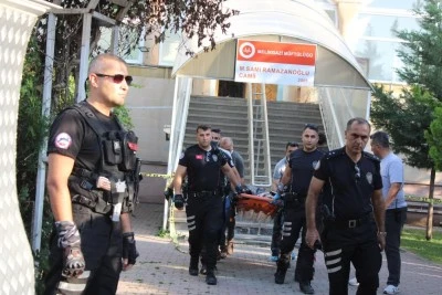 Camide vahşet: Namaz kıldığı esnasında boğazı kesilerek &ouml;ld&uuml;r&uuml;ld&uuml;