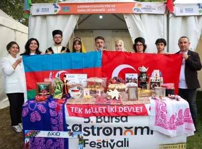 Can dostumuz Azerbaycan'ın en g&uuml;zel lezzetleri Bursa'da sunuldu