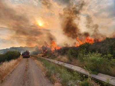 &Ccedil;anakkale&rsquo;de otluk alanda yangın
