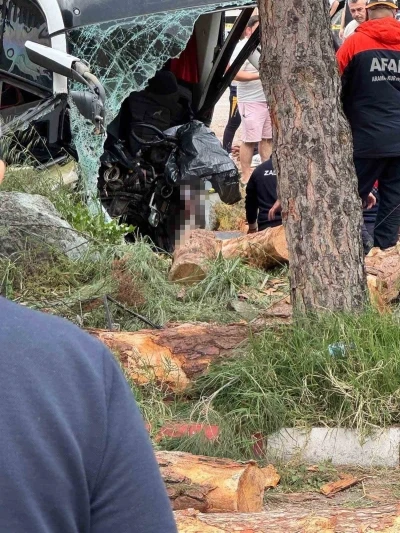 &Ccedil;anakkale&rsquo;de otob&uuml;s kazasında &ouml;l&uuml; sayısı 7&rsquo;ye y&uuml;kseldi
