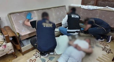 &Ccedil;anakkale'de su&ccedil; &ouml;rg&uuml;t&uuml;ne operasyon; 8 g&ouml;zaltı