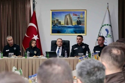 &Ccedil;anakkale İl Emniyet M&uuml;d&uuml;r&uuml; Kurt&rsquo;tan Lapseki&rsquo;ye ziyaret
