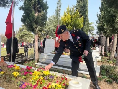 &Ccedil;anakkale Zaferi'nin 111'inci yıl d&ouml;n&uuml;m&uuml;nde Bursa şehitlerini unutmadı
