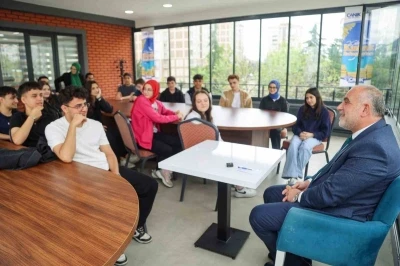 Canik&rsquo;te "K&uuml;t&uuml;phanede Kuşak Buluşmaları"

