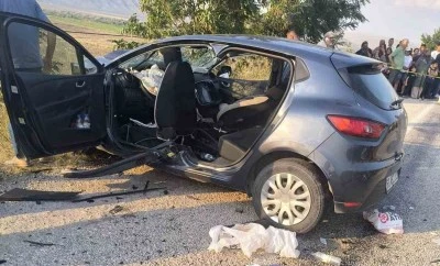 &Ccedil;ankırı&rsquo;da iki otomobil &ccedil;arpıştı: 1 &ouml;l&uuml;, 6 yaralı