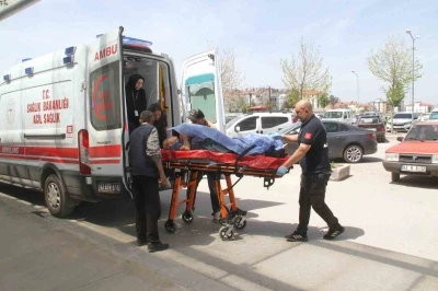 &Ccedil;apa motoruna ayağını kaptıran &ccedil;ift&ccedil;i yaralandı
